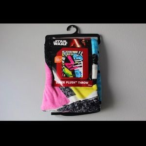 Star Wars R2-D2 80s Retro colors Blanket